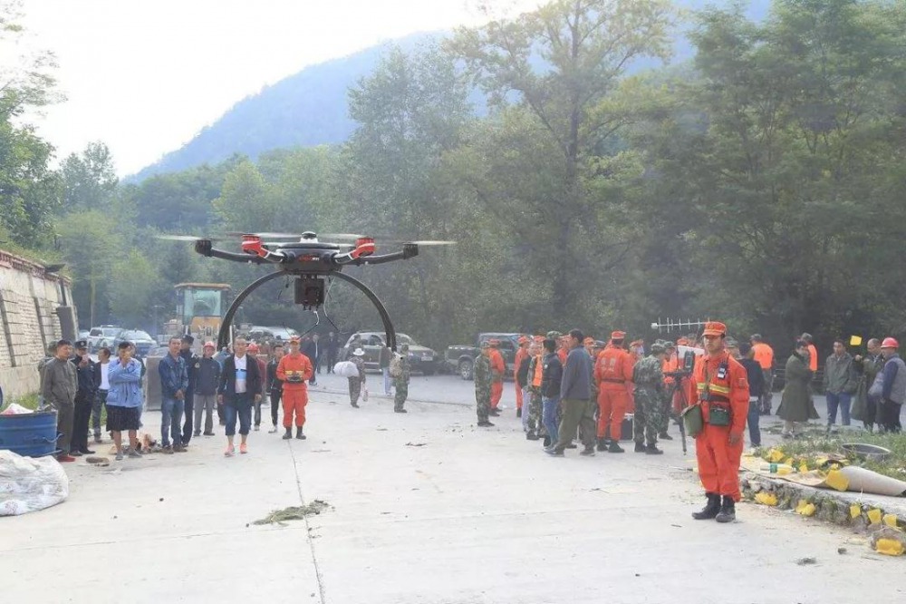 無人機怎樣應用到搶險救援上